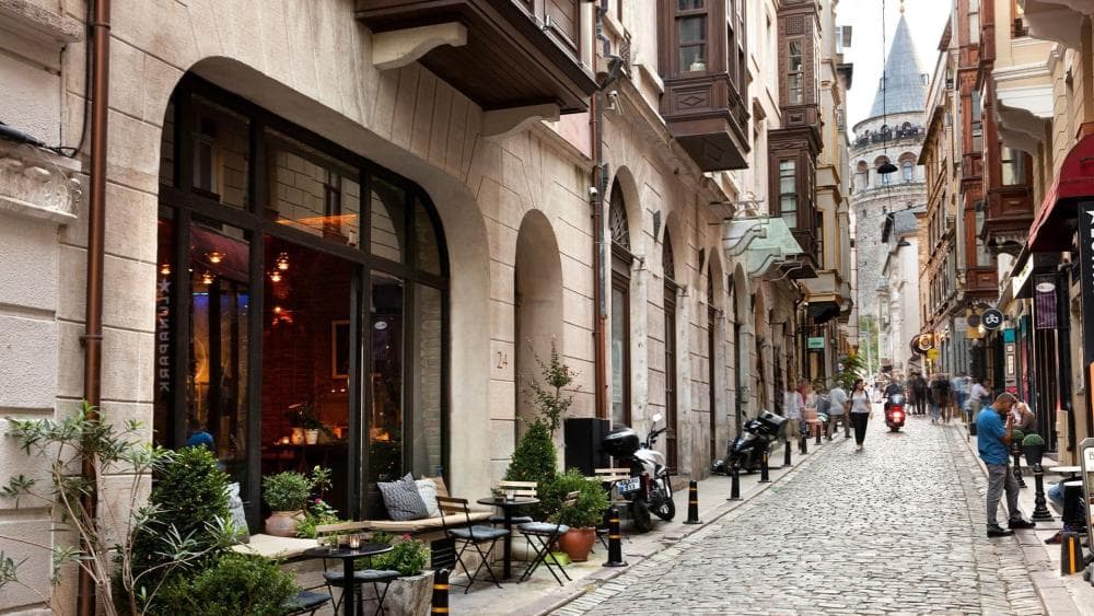 ISTANBUL PRIVET (Europe - Asia ) third image