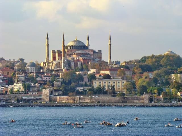 Full-Day Old City Tour forth image